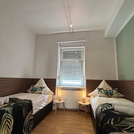 Workers View -worms, 7 Single Bed, 5 Bedroom Parking, Wlan Apartment Worms
